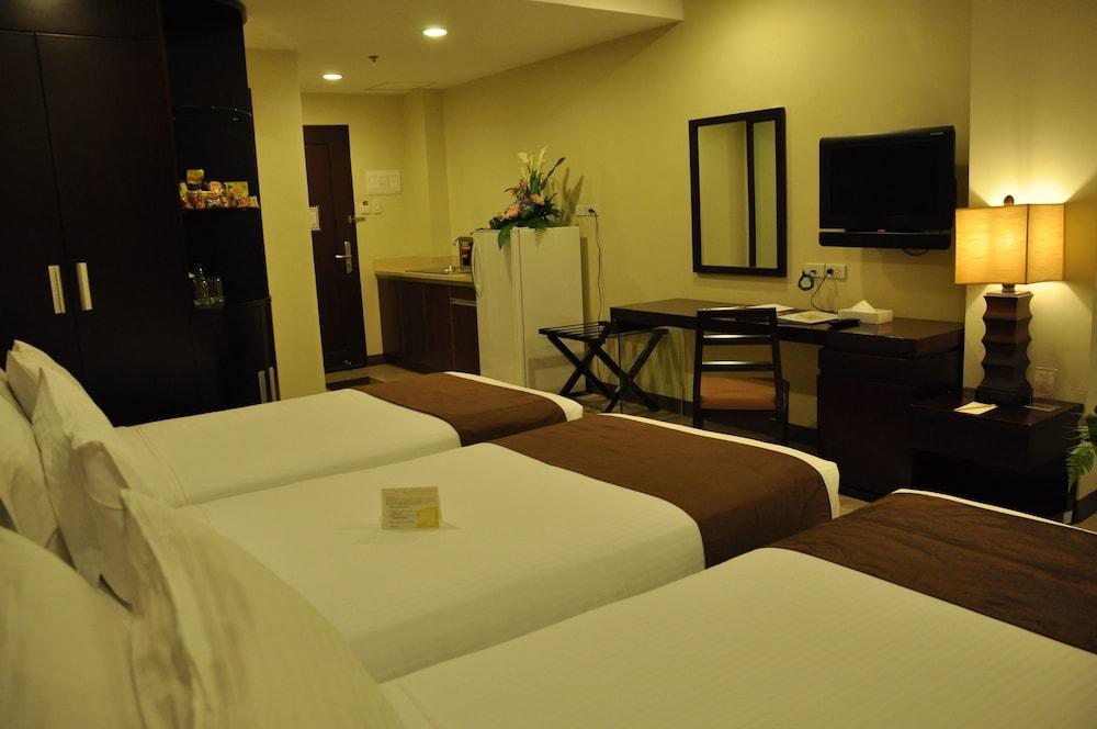 Alpa City Suites Hotel Cebu Buitenkant foto